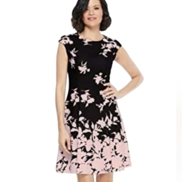 London Style Dresses & Skirts - Classic Sleeveless cap sleeve fit & flare knit black and blush floral dress sz 4